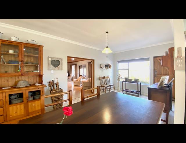 3 BEDROOM HOUSE FOR SALE IN DWARSKERSBOS